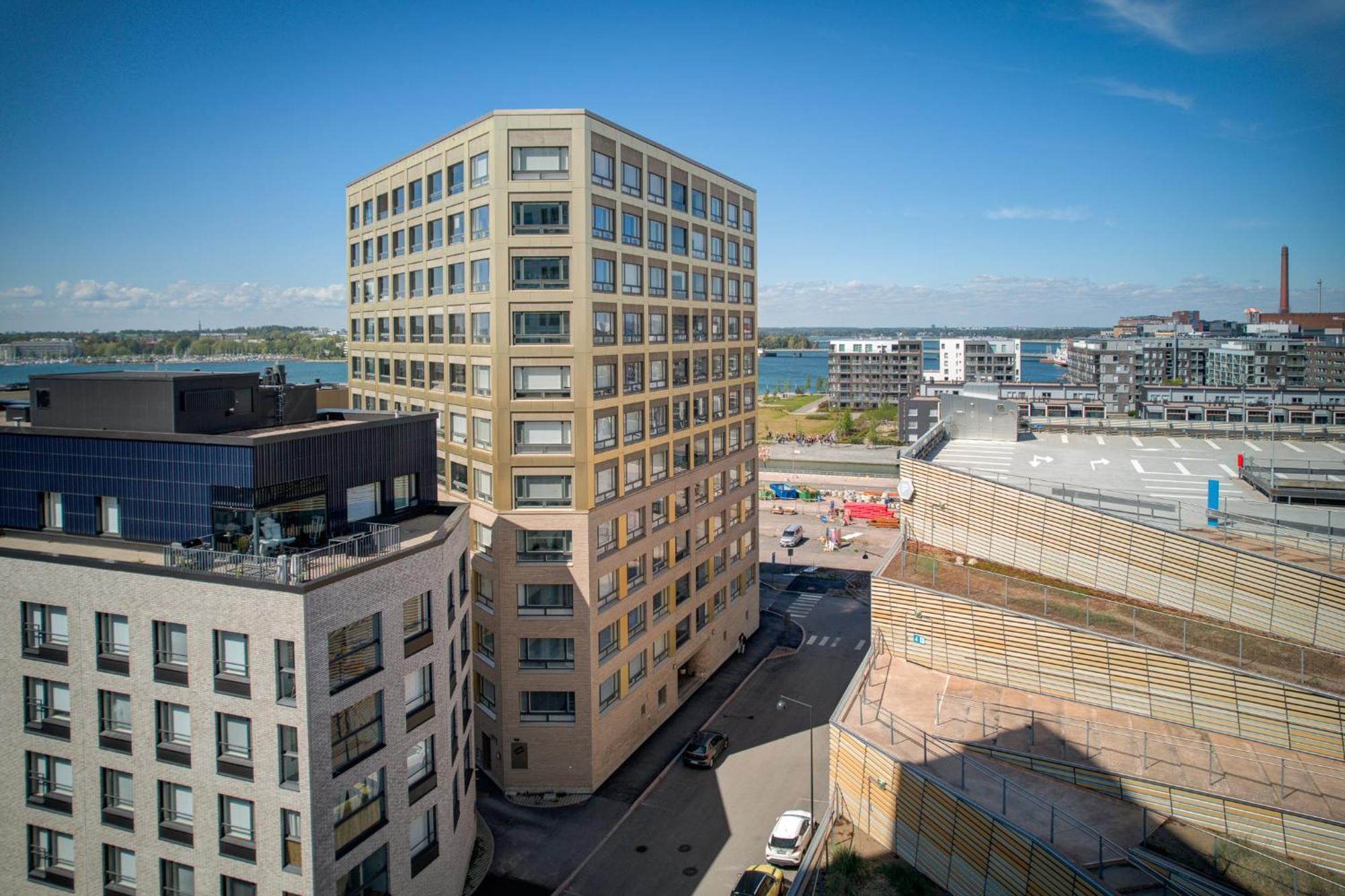 Modern And Stylish 1br With Balcony And View Apartment *