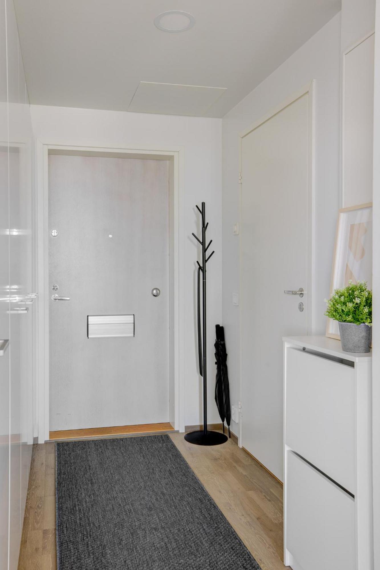 Apartment Modern And Stylish 1br With Balcony And View *